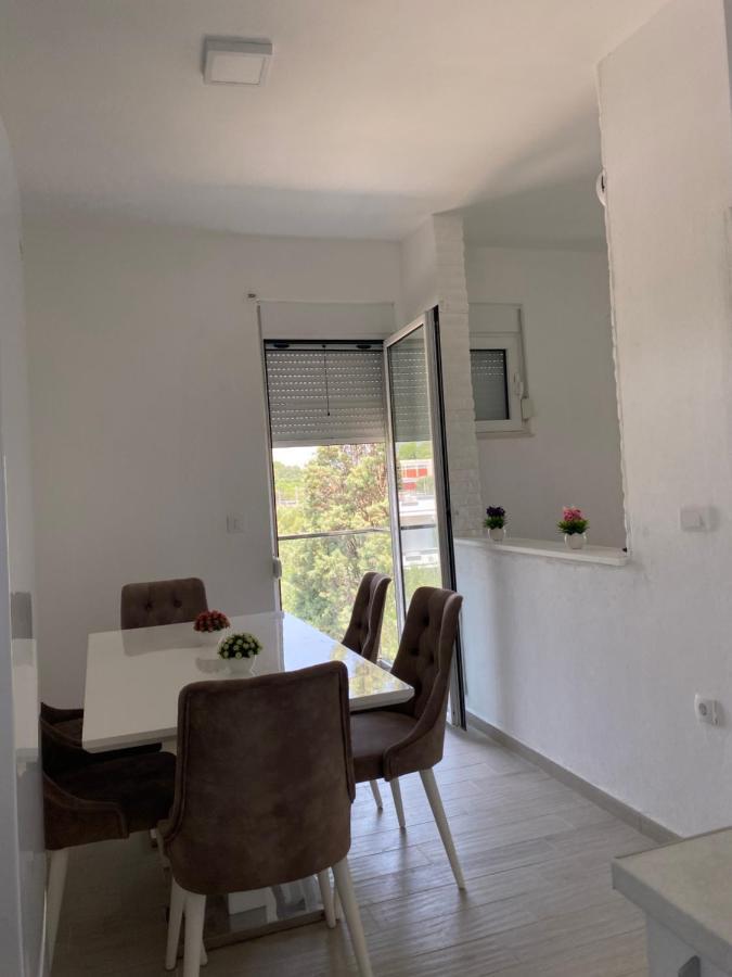 Rasi Luxury Apartments 울친 외부 사진