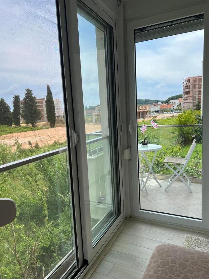 Rasi Luxury Apartments 울친 외부 사진